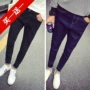 Triệu cửa hàng mùa thu người đàn ông mới của jeans Hàn Quốc phiên bản của các chân mỏng quần rửa sạch quần denim đơn giản người đàn ông quần áo thể thao nam