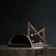 Spot Nhật Bản nhập khẩu PUEBCO retro khung gỗ hình học tam giác treo tường gương trang trí gương thay đồ - Gương