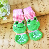 Розовая маленькая лягушка