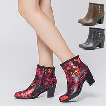 Новые высокие каблуки модные дождевые туфли водяные туфли женские модные женщины короткие каблуки дождевые туфли корейские ретро - дождевые сапоги