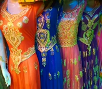 Этническая одежда, костюм, многоцветная юбка