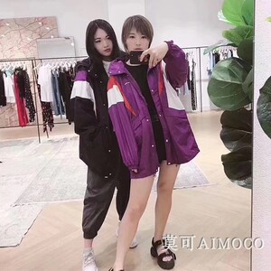 2018 mùa thu MOCO MEAY khâu tương phản màu trùm đầu phần dài loose áo gió áo khoác nữ MA183COT102