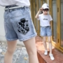 Cô gái denim quần short hoạt hình mùa hè 5 cô gái 6 thời trang 8 quần áo trẻ em 9 trẻ em lớn 10 phiên bản Hàn Quốc 12 tuổi quần mỏng phần nóng - Quần jean quần jean lửng trẻ em