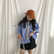 Gốc Kumiko thực sự bắn Nhật Bản đẹp trai với màu xanh tươi phiên bản net loose cao đẳng pocket shirt để gửi một tie