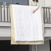 Оставьте балконы Railings Sun -sun -sun -Несовершенные необеспеченные прокладки и толстые прокладки у студентов общежития, чтобы арендовать дома