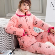 Bộ đồ ngủ của phụ nữ mùa đông dày ba lớp Bộ đồ ngủ bằng vải flannel nhung nhung có thể mặc bên ngoài bộ đồ ngủ mùa đông ấm áp