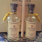 nhang sach Bộ sưu tập dầu thơm tinh dầu mây của khách sạn Shangri-La 50ml * 2 chai - Sản phẩm hương liệu vòng gỗ trầm