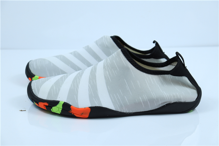 Hall-26 GrayBroken code Pick up the leak Running shoes Upstream shoes Parenting outdoors Barefoot Running shoes Quick drying Wading Hiking shoes lovers Diving shoes