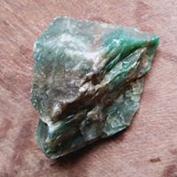 Натуральная природная руда из нефрита, 177 грамм