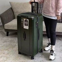 Темно-зеленый