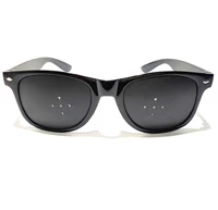 Пять -дыр черный