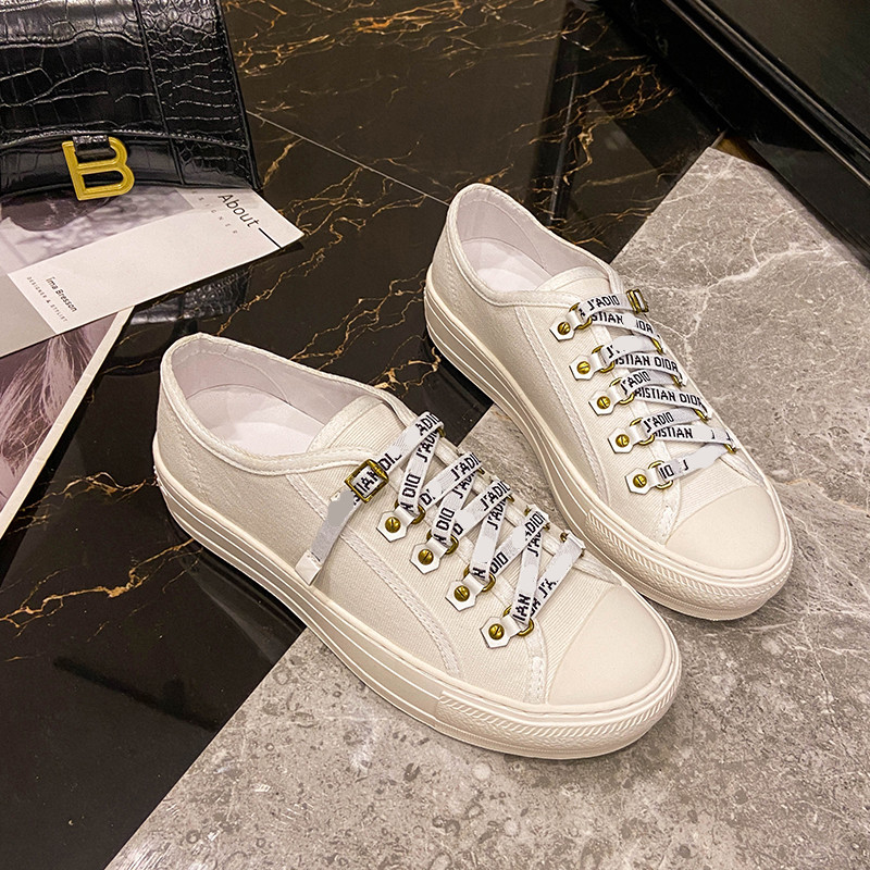 White2021 Spring and summer new pattern D home Embroidery letter canvas leisure time Frenulum Single shoes female Little white shoes genuine leather Bantuo skate shoes