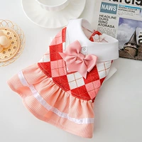 Коллекция инсталляции розового колледжа плюс покупка предпочтительной доставки