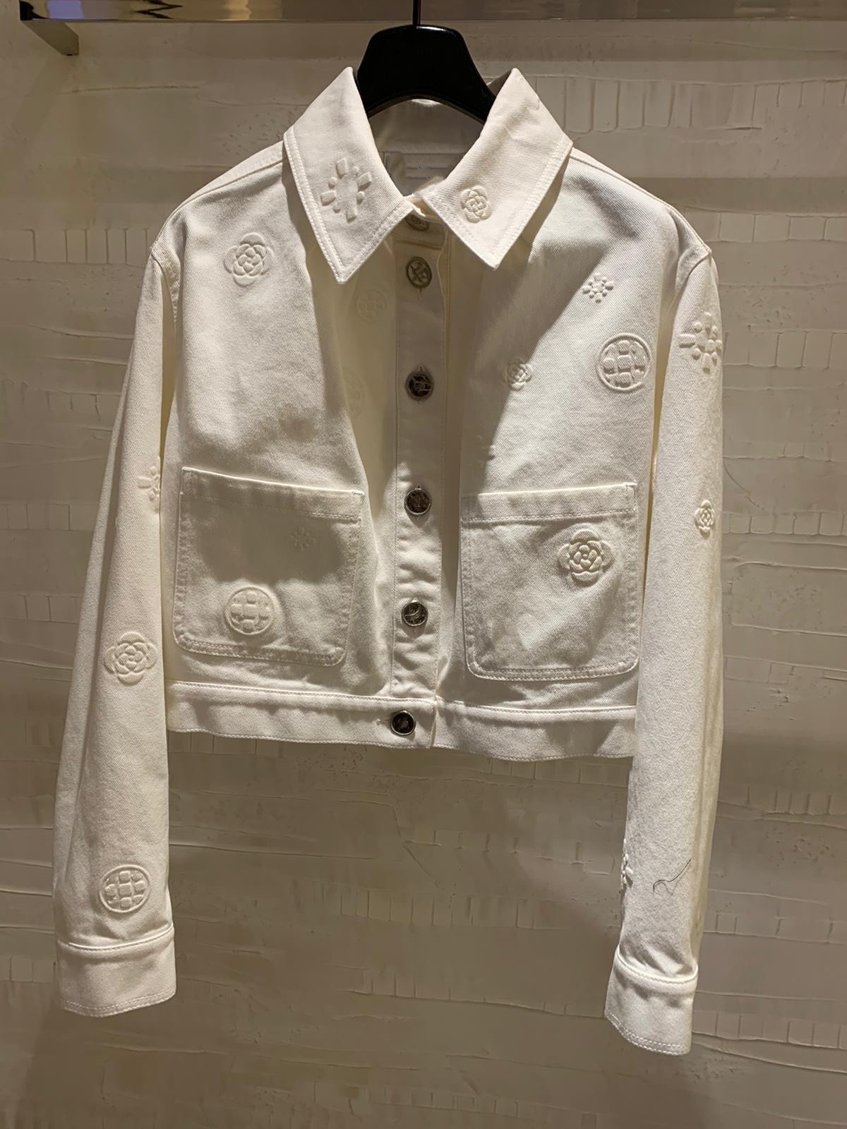 White Coatsenior 21 years Little fragrance Spring and summer new pattern white POLO collar camellia jacket cowboy short coat female