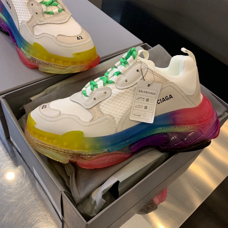 Rainbow Crystal BottomParis Triple s Daddy shoes Make old Retro gym shoes combination air cushion Crystal bottom Home B leisure time men and women shoes
