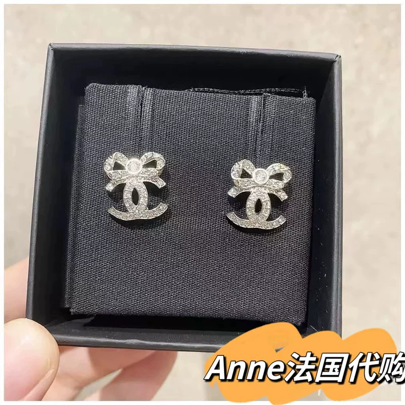 Покупка CHANEL серьги Chanel 22B новые серебряные стразовые бант двойная буква C серьги