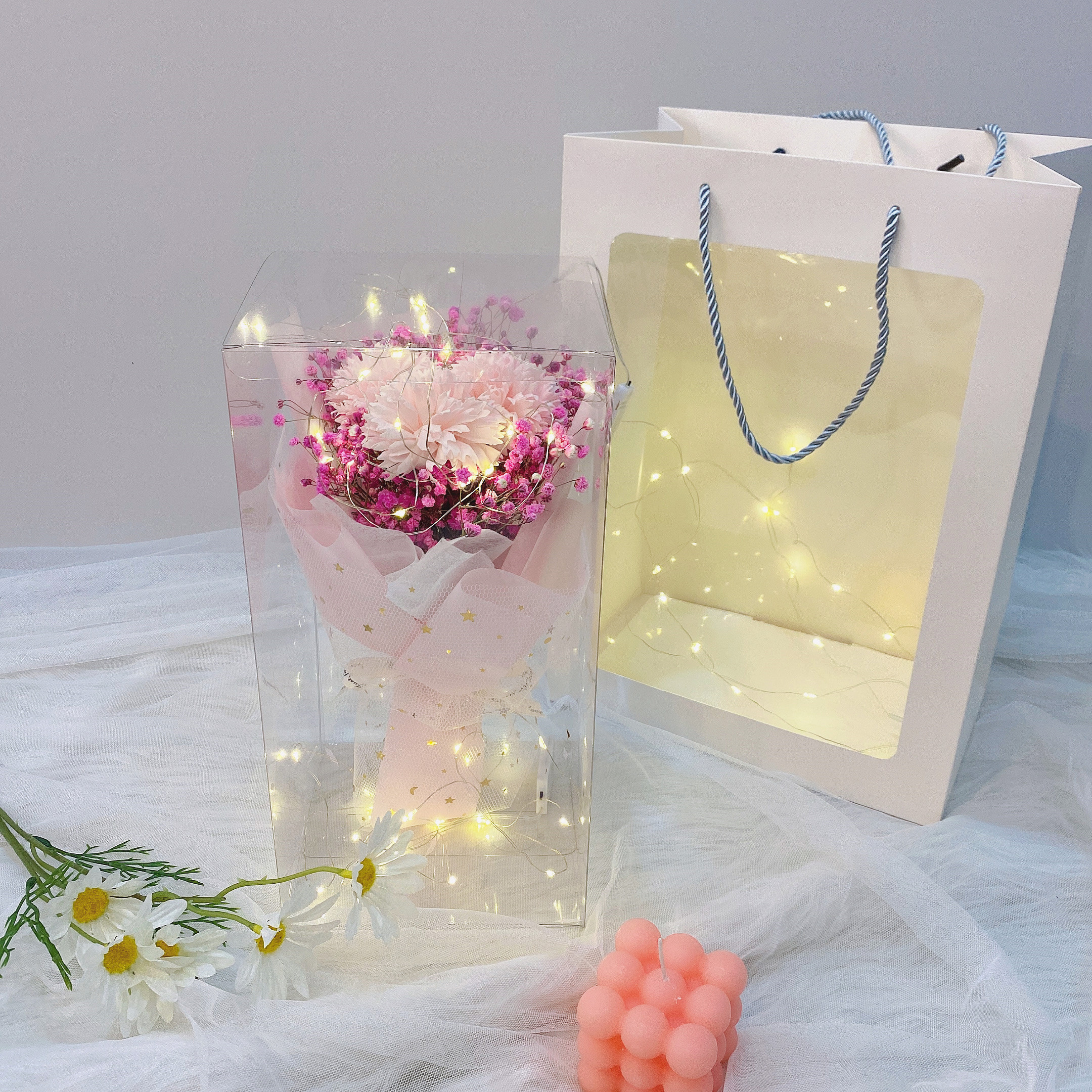 Small Pink Carnation520 Bouquet  Immortal flower rose Gift box Send girlfriend confidante birthday practical Internet celebrity graduation gift