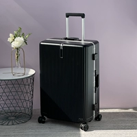 Классический черный ·