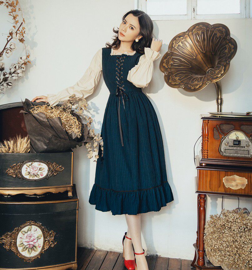 8153# 法式复古连衣裙