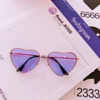 Любовь градиент солнцезащитные очки светло -фиолетовый лист