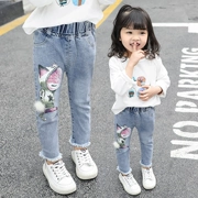 Quần jeans nữ mùa thu 2019 mới cho bé Hàn Quốc quần thun cho bé 3 tuổi 5 mùa xuân và quần bé gái mùa thu - Quần jean