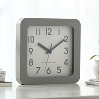 Молчаливые нордические часы часов часы часы простые блоки на рабочем столе