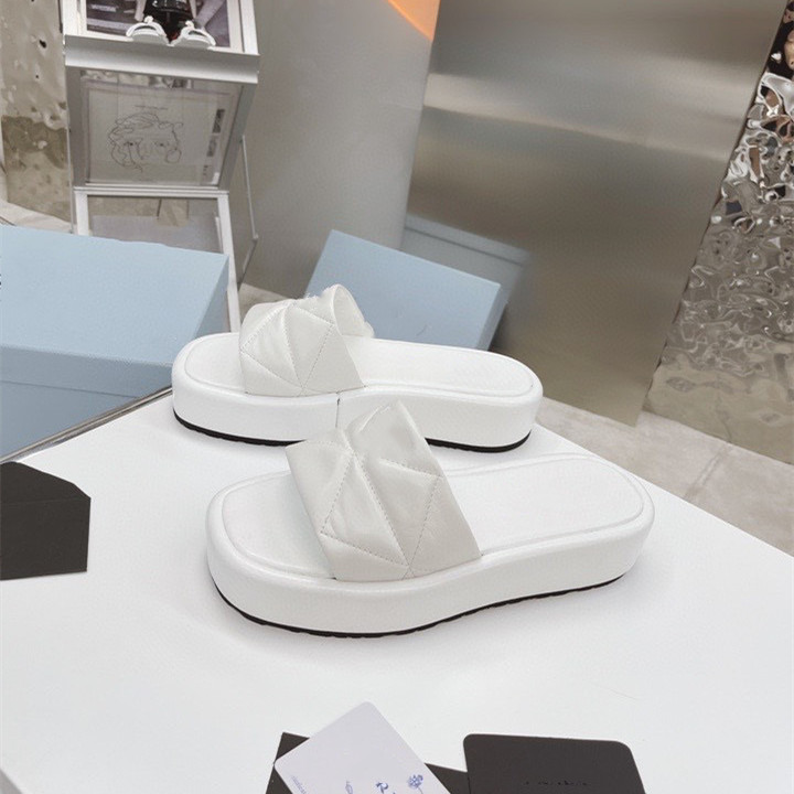 Whitegenuine leather slipper female Wear out Thick bottom 2021 new pattern summer Fashionable and versatile sandals  Flat bottom go out Flip flop tide
