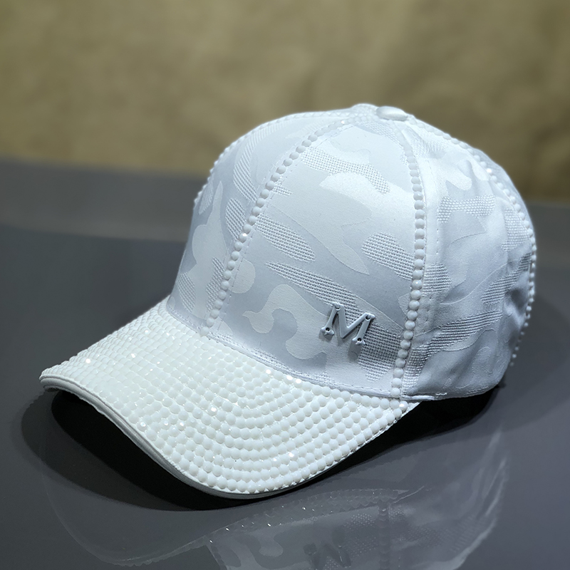 WhiteHat female original rhinestone M peaked cap Korean version tide Versatile Spring and Autumn keep warm Hairball student street Baseball cap