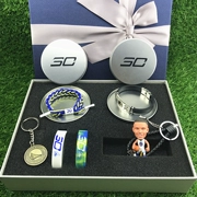 Về quà tặng bóng rổ Quà tặng bóng rổ Quà tặng sinh nhật Kobe Curry cho bé trai thiết thực xung quanh những món quà nhỏ