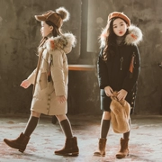 Áo khoác bé gái mùa đông 2018 Cô gái mới phiên bản Hàn Quốc của phần dài áo khoác cotton trong áo khoác cotton trẻ em nước ngoài lớn - Bông