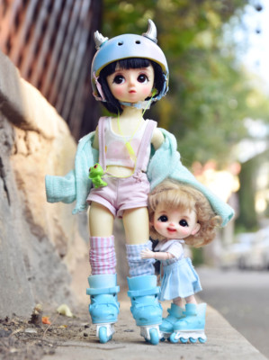 taobao agent [Big Claw] Baby uses BJD roller skating shoes V1.0 skate 4 6 8 points OB11 Holala small cloth