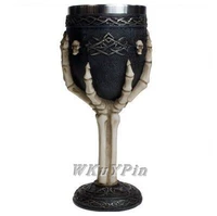 Двойная рука призрака