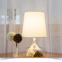 Креативная скандинавская современная энергосберегающая настольная лампа для кровати для гостиной, подарок на день рождения