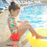 Đồ bơi bé gái phiên bản Hàn Quốc của bé gái chia nhỏ kiểu váy xù chống nắng dài tay áo tắm nhanh khô đồ bơi mùa xuân nóng bỏng