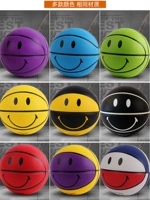 Более 30 голых шариков вина красного