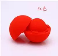 Красный охлаждающий мяч