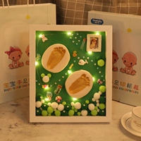 Подарочная коробка зеленое дно+золотой лак+цифровая наклейка+теплая лампа