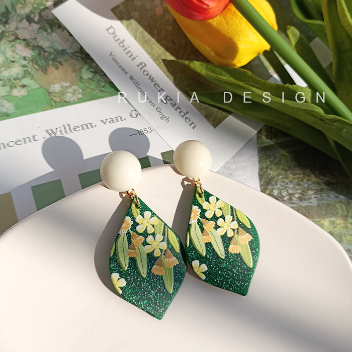 Light Dark Green Leaf Flower Vine & Ear ClipRUKIA original Hand made Fine flash blackish green leaf Earrings three-dimensional relief Rattan Spring and summer fresh girl Earrings