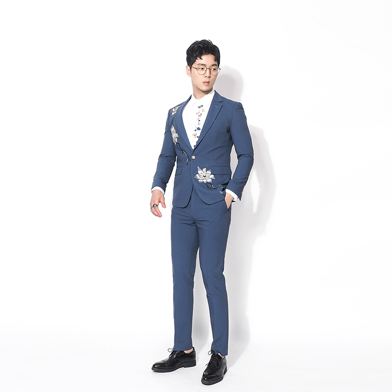 Bộ đồ thêu hoa sen công nghiệp nặng Kawasawa hai mảnh nam 2019 Hàn Quốc Slim One Nút thêu phù hợp - Suit phù hợp