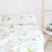 Dứa trong một cuộc họp chăn gối cotton twill vải mảnh duy nhất có thể được tùy chỉnh vẽ tay cartoon trái cây tươi - Khăn trải giường drap giường