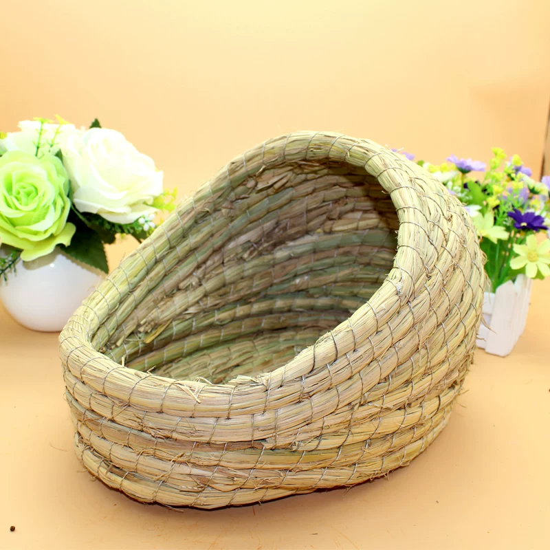 Согревающий зимой большой кролик, питомец