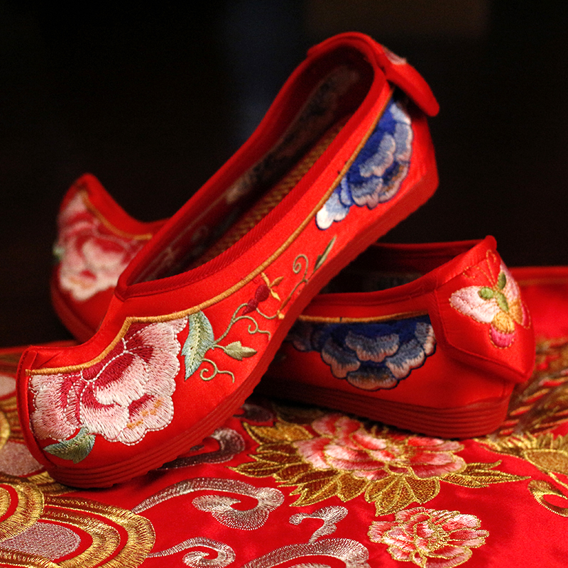 Китайская деревянная обувь