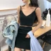 Mùa hè ăn mặc của phụ nữ Hàn Quốc phiên bản của chic cẩn thận máy phù hợp với ngắn V-Cổ sling + túi hip giảm béo váy nữ hai mảnh đồ bộ Bộ đồ