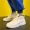 Giày cao cổ màu trắng mùa đông Phiên bản Hàn Quốc của xu hướng giày thể thao và giải trí dành cho nam cộng với giày nhung nam để giữ ấm cho đôi giày đa năng giày cao cổ nam đẹp