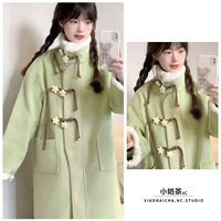 Зеленое демисезонное расширенное длинное шерстяное пальто, изысканный стиль, яркий броский стиль, средней длины, увеличенная толщина