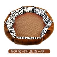 Белый коврик, шарф