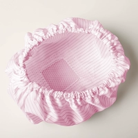 Розовая шляпа ванна