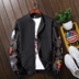 Nhanh tay đỏ người đàn ông Xianyang với người đàn ông đứng cổ áo jacket xu hướng đẹp trai mỏng mỏng dây kéo áo thêu áo khoác Áo khoác