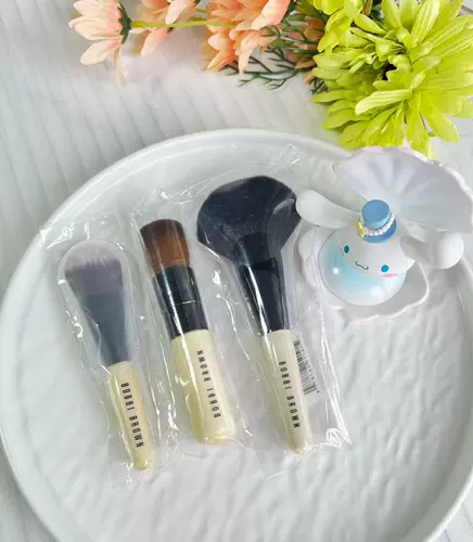 Bobbi brown, щетка, кисть, тональный крем, волшебные румяна