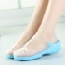 dép bệnh viện phòng khám 23 Dép Crocs Xốp Mùa Hè Dép Y Tá Đa Năng Mũi Lớn Chống Trơn Trượt Độ Dốc Giày Đi Biển Baotou Xăng Đan Nữ Y Tế dép bệnh viện phòng khám 